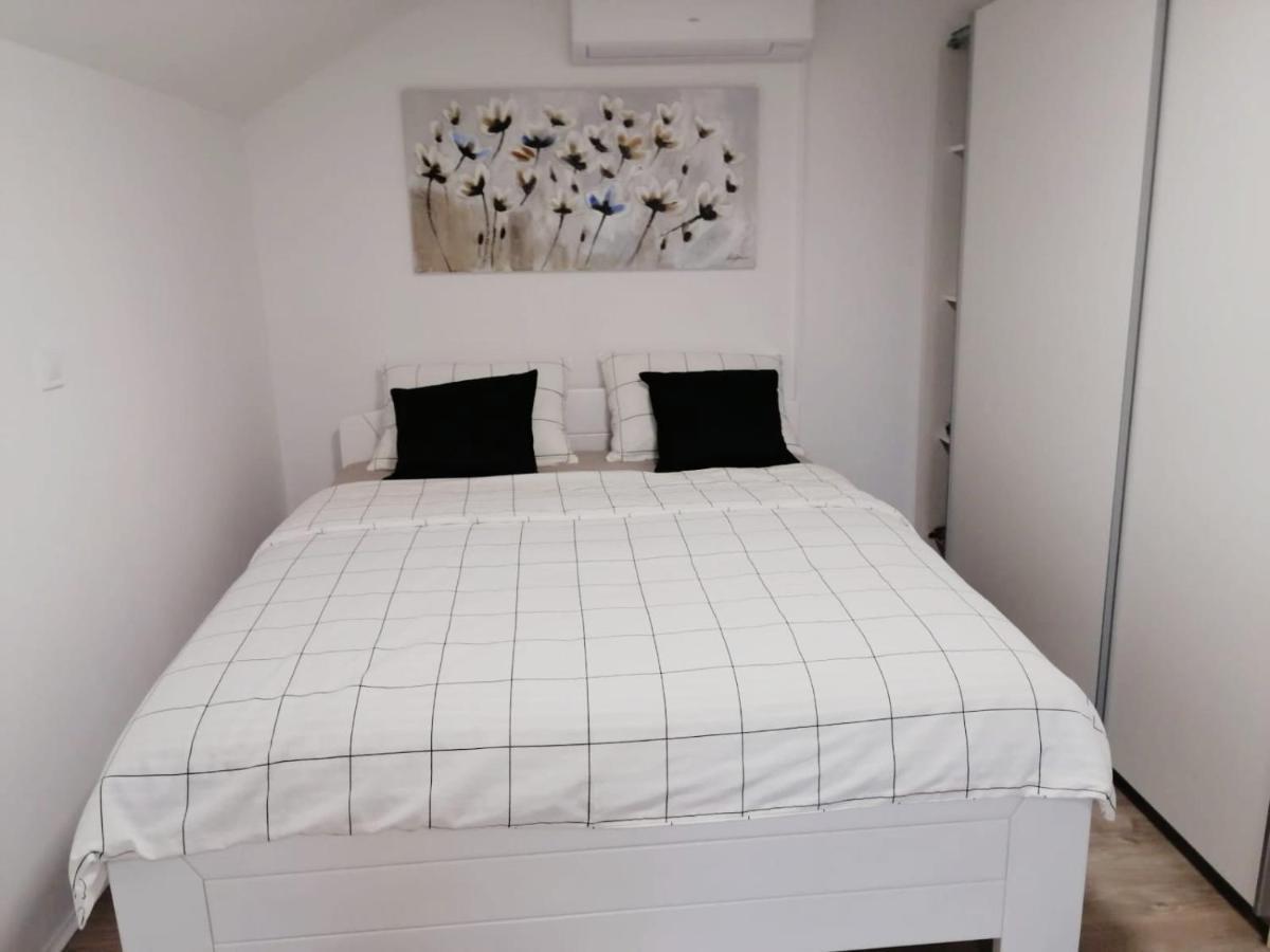 Zefir Apartments 프레멘투라 외부 사진
