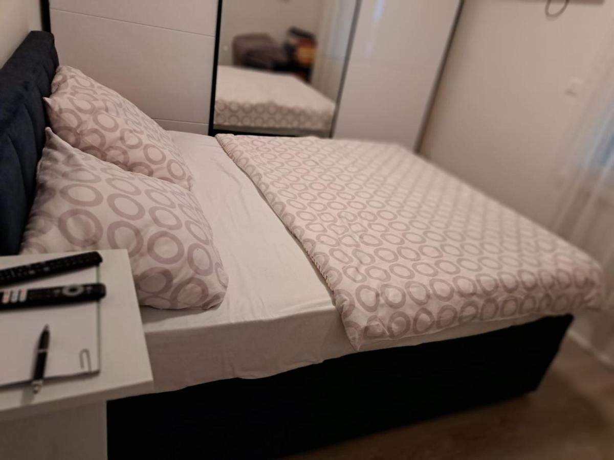 Zefir Apartments 프레멘투라 외부 사진